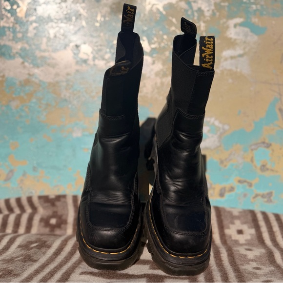 Dr Martens Corran Chelsea Atlas Heeled Boots - Picture 7 of 12